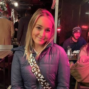 Meet your Posher, Anna